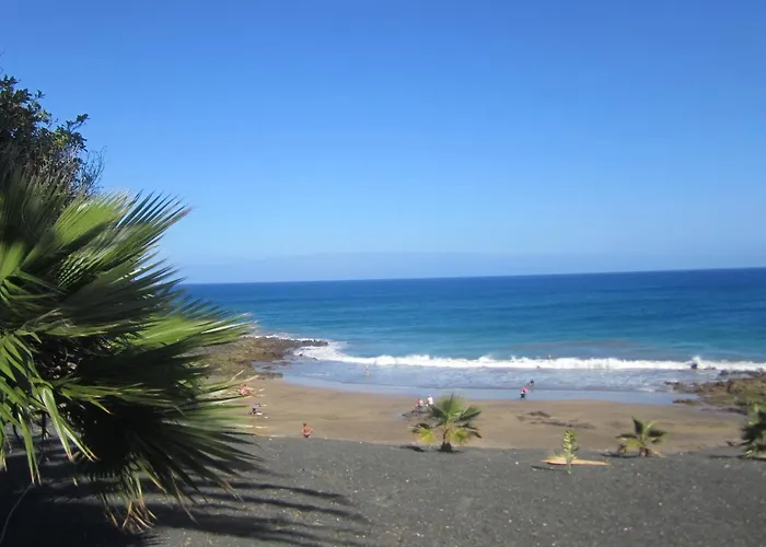 Atalaya 1st Floor Poolside Puerto del Carmen (Lanzarote)