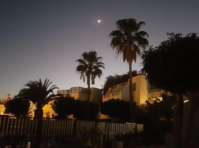Atalaya 1st Floor Poolside Puerto del Carmen (Lanzarote)