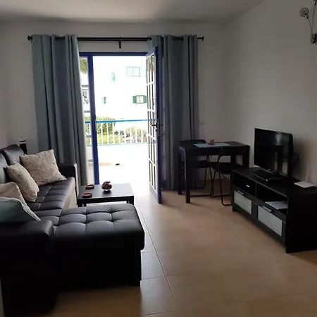 Atalaya 1st Floor Poolside * Puerto del Carmen (Lanzarote)