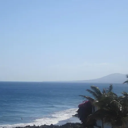 Atalaya 1st Floor Poolside * Puerto del Carmen (Lanzarote)